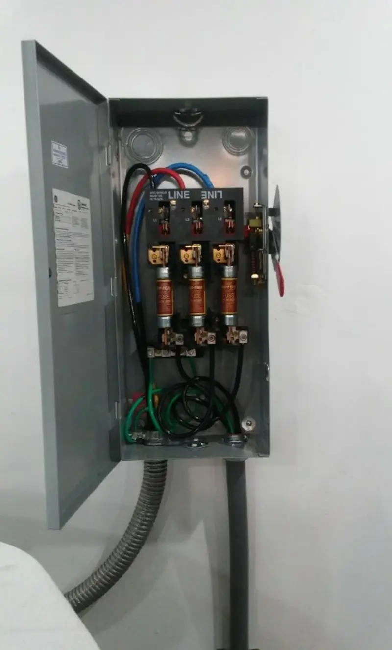 Three-phase disconnect switch installed for Smoke Detector Installation in Ballston